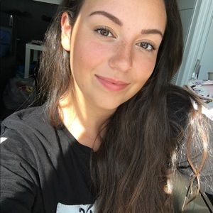 Meet your Posher, Brianna